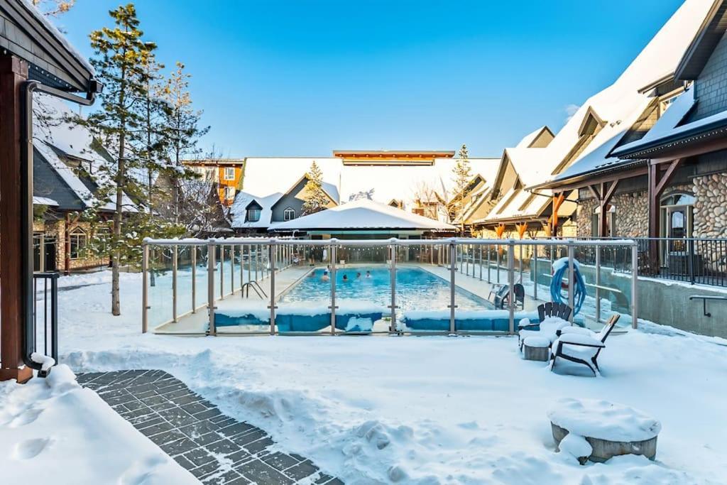 Mystic Getaway Apartment Canmore Bagian luar foto