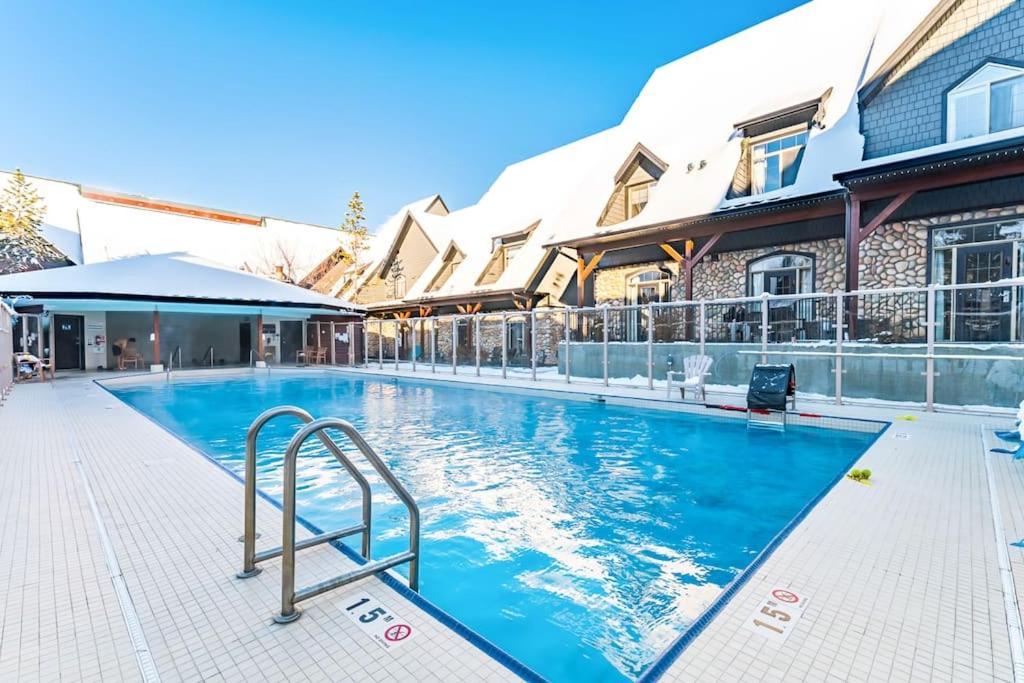 Mystic Getaway Apartment Canmore Bagian luar foto
